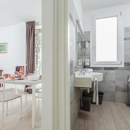 מלון דירות Jamaica מילאנו מריטימה